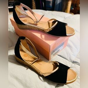 Eric Michael Black Suede and Gold Strapped Dress Sandal size 37 US 6.5 M